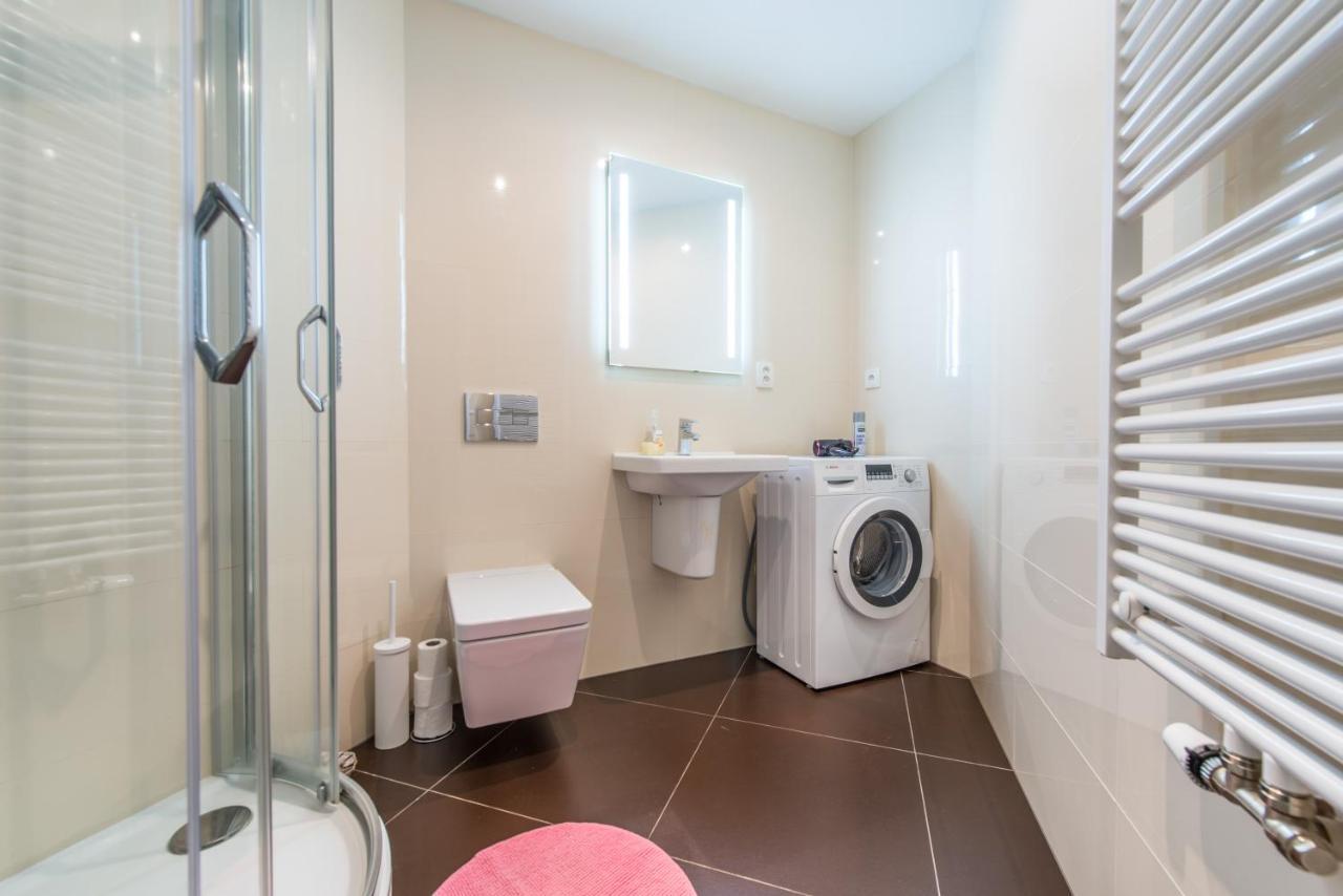 Quiet Apartment In The City Center With Own Terrace Praga Esterno foto